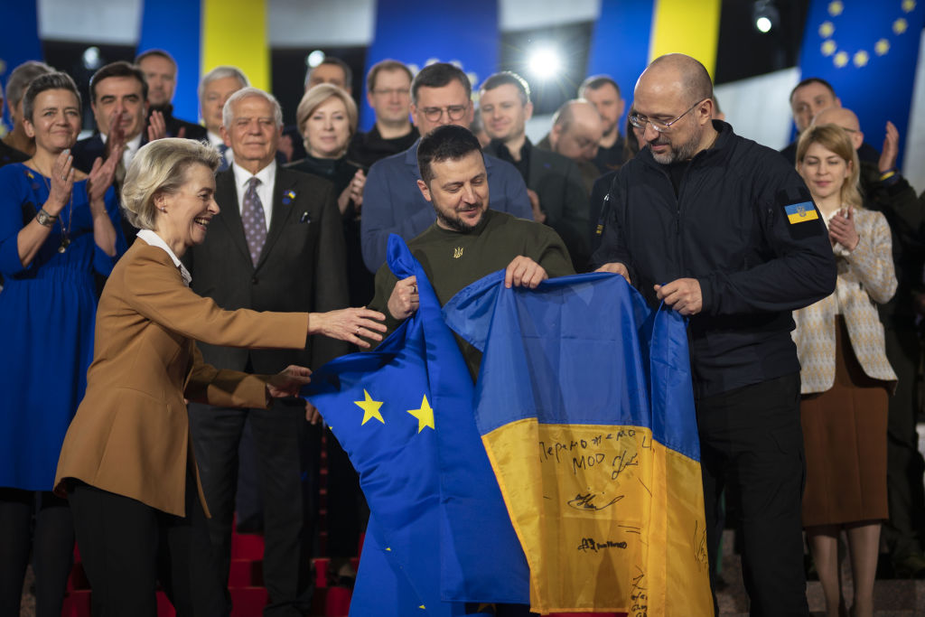 Peran Uni Eropa dalam Konflik Ukraina Dukungan atau Ketergantungan?