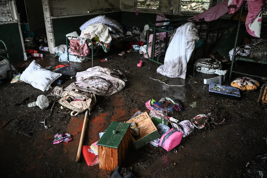 banjir-bandang-tewaskan-27-orang-di-camp-mystic-texas-operasi-pencarian-masih-berlanjut